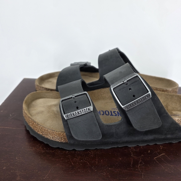 Birkenstock Women's Black Sandals Size 38 Like New! - Picture 3 of 5